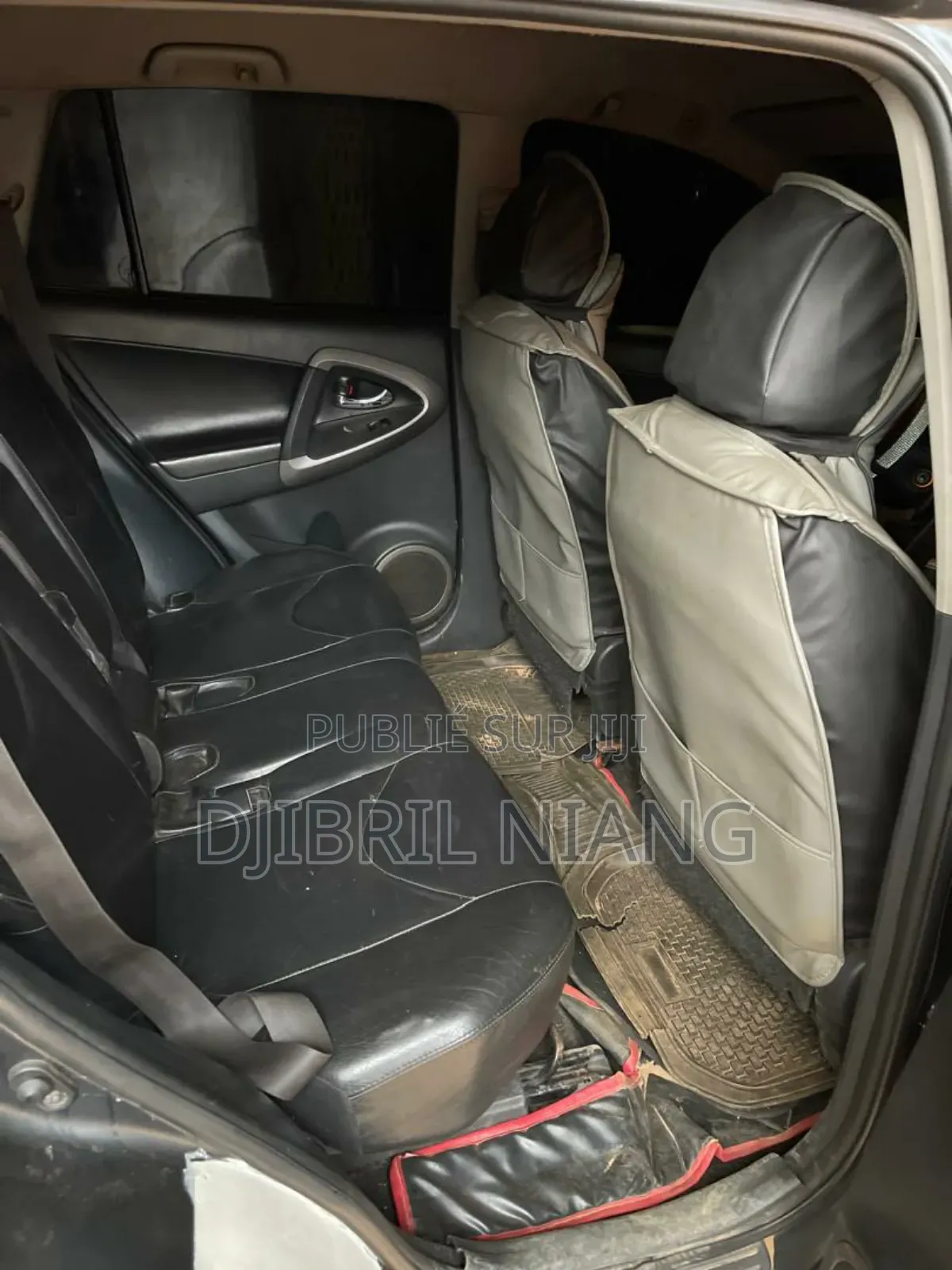 Toyota RAV4 2013 Noir Mat