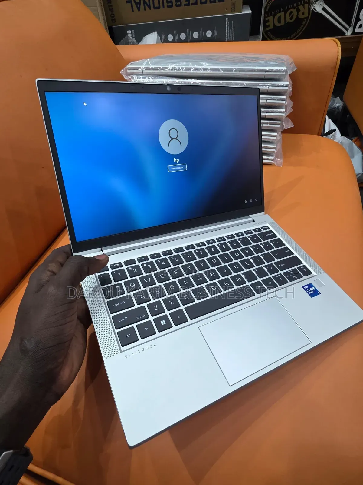 Nouveau HP EliteBook 830 G8 16GB Intel Core i7 SSD 512GB