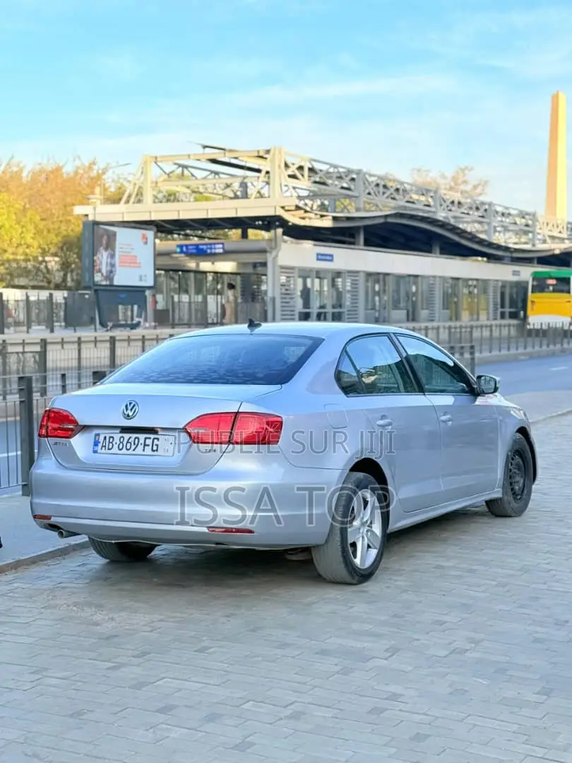 Volkswagen Jetta 2014 Gris