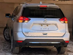 Nissan Rogue SV AWD 2018 Gris