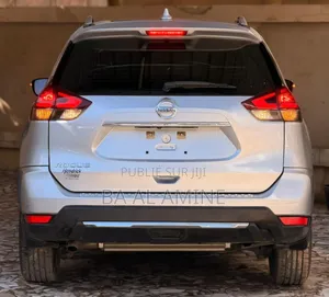 Nissan Rogue SV AWD 2018 Gris