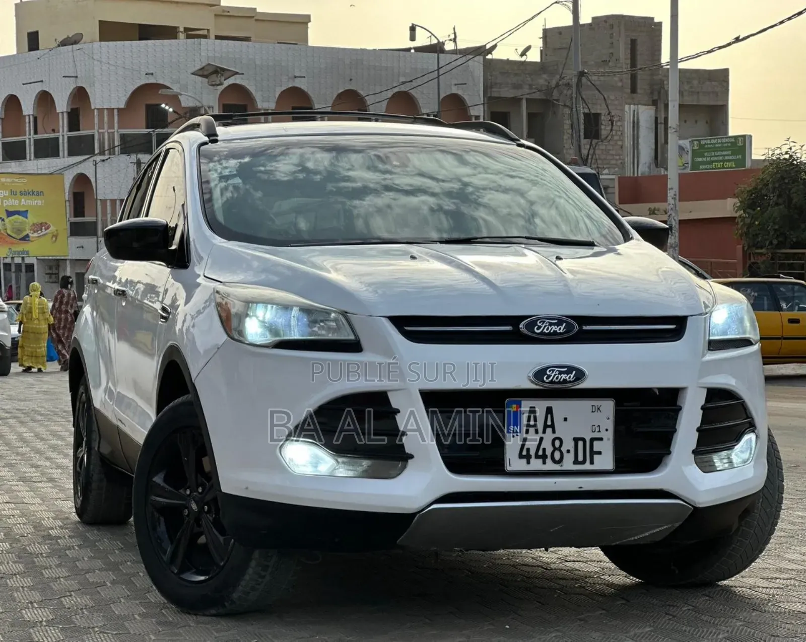 Ford Escape Titanium 4dr SUV (1.6L 4cyl Turbo 6A) 2014 Blanc