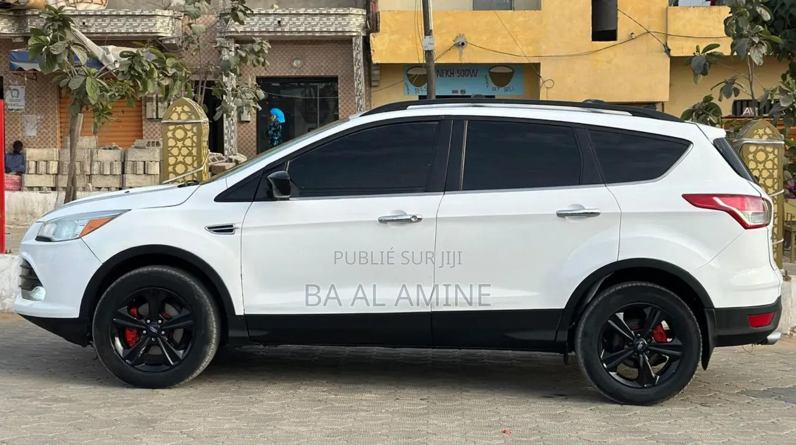 Ford Escape Titanium 4dr SUV (1.6L 4cyl Turbo 6A) 2014 Blanc