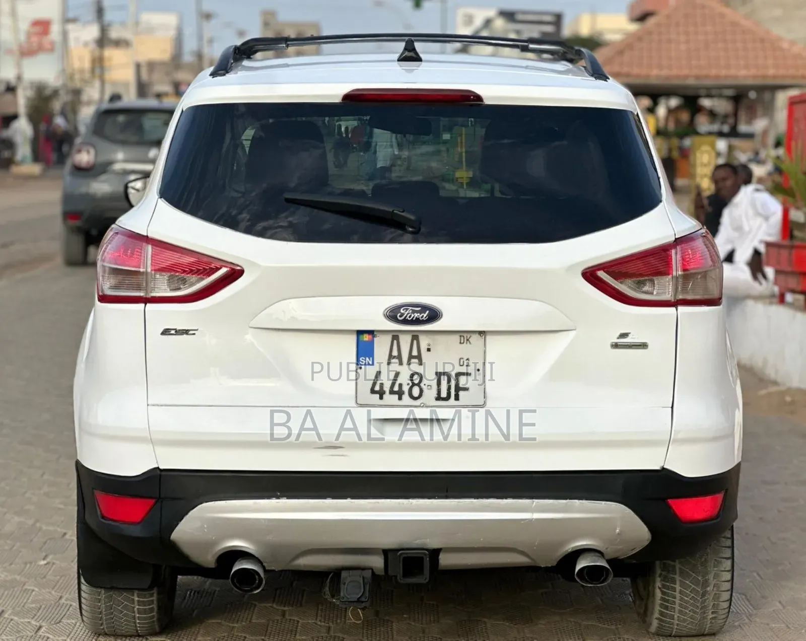 Ford Escape Titanium 4dr SUV (1.6L 4cyl Turbo 6A) 2014 Blanc