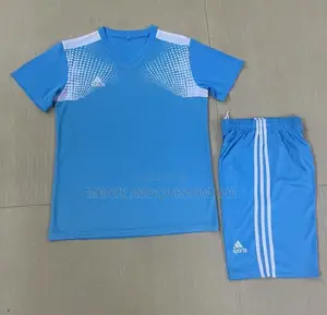 Vetement Pour Adultes