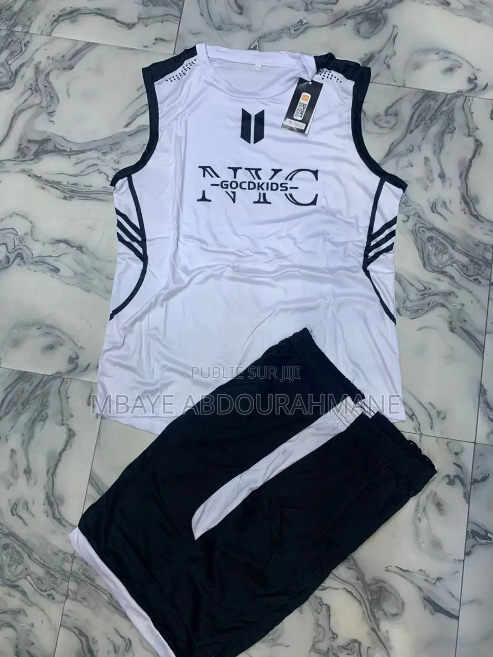 Vetement Pour Adultes