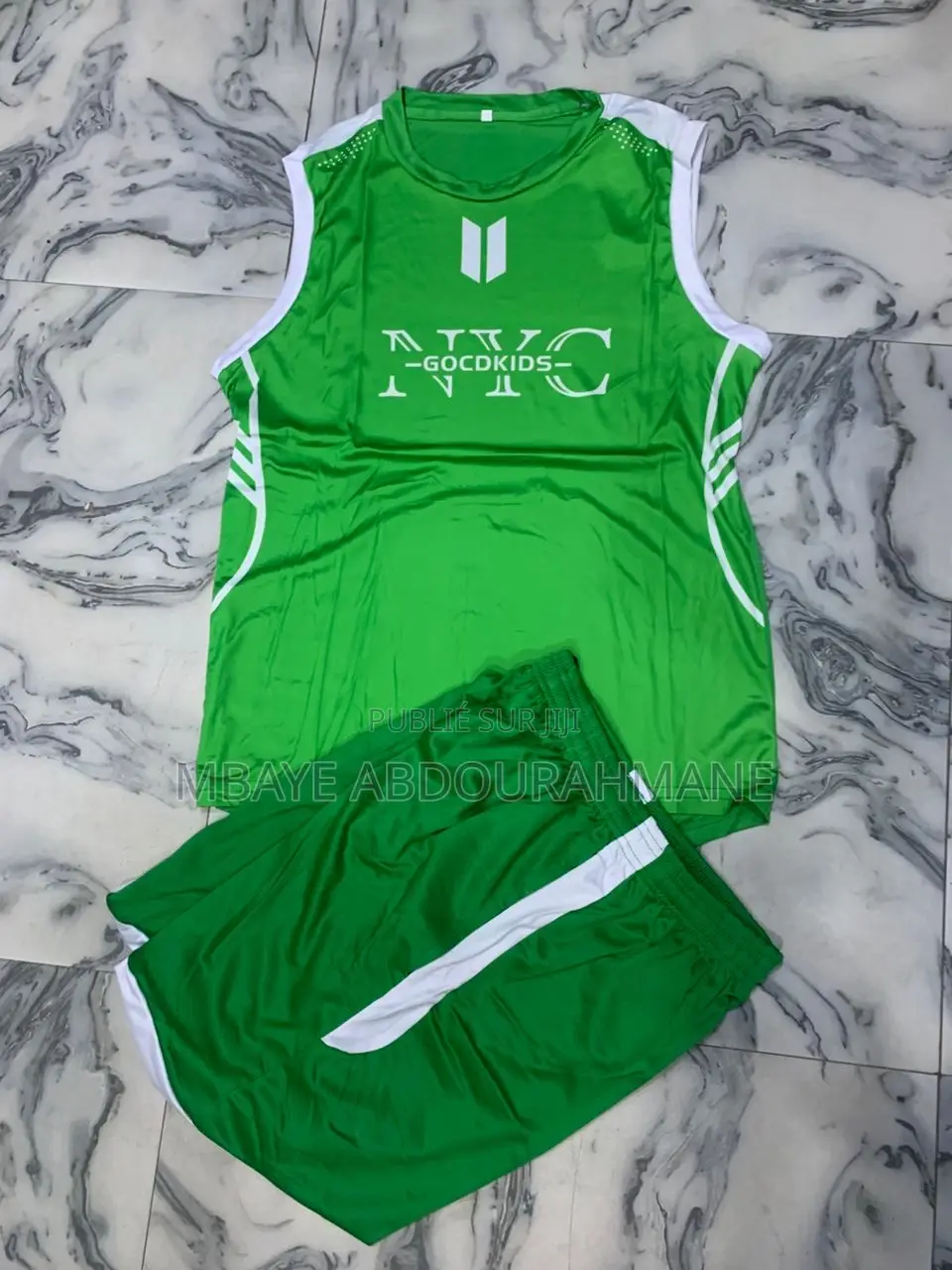 Vetement Pour Adultes