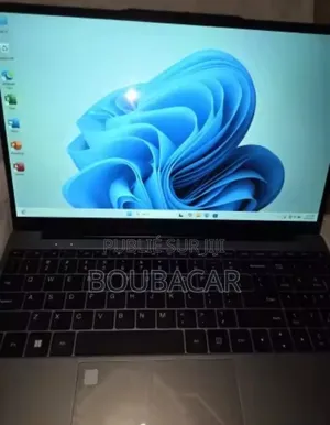 Nouveau Ordinateur de bureau Autre Autre 12GB Intel Core i3 SSD 256GB