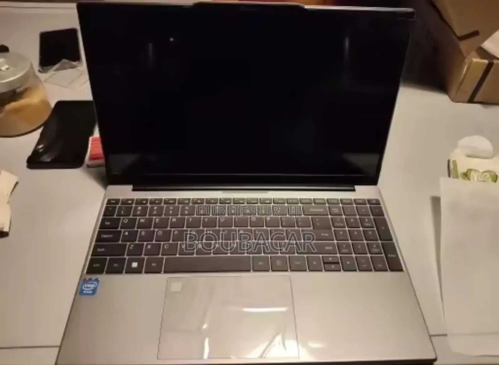 Nouveau Ordinateur de bureau Autre Autre 12GB Intel Core i3 SSD 256GB