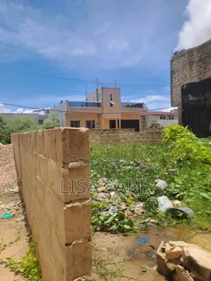 Vente De Terrains Et De Briques Rouges