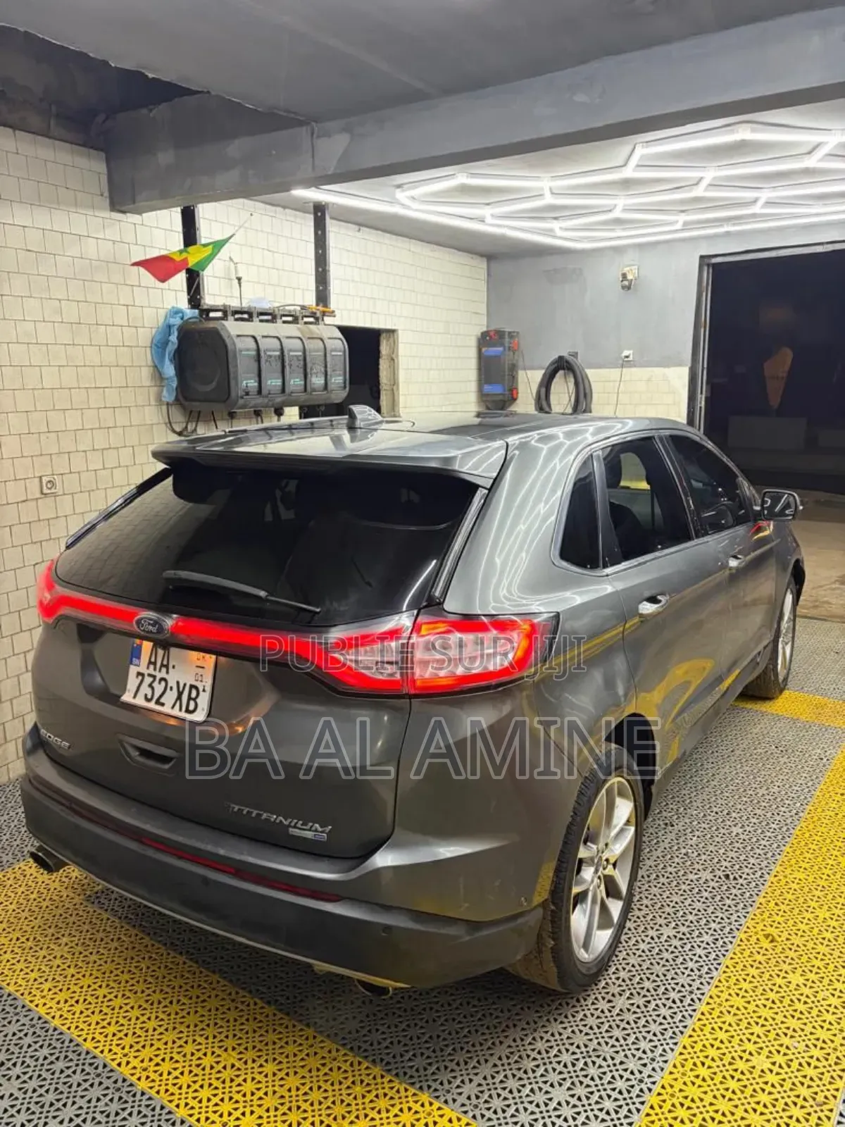 Ford Edge Titanium 4dr AWD 2017 Gris