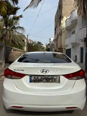 Hyundai Elantra 2013 Blanc
