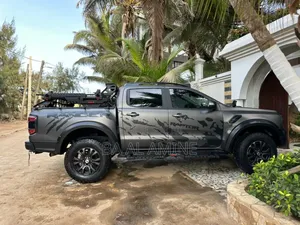 Ford Ranger XLT 4x4 SuperCrew 5 ft. box 126.8 in. WB 2020 Gris