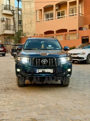 Toyota Land Cruiser Prado 2.8 2024 Noir