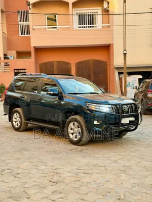 Toyota Land Cruiser Prado 2.8 2024 Noir