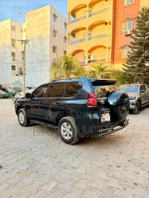 Toyota Land Cruiser Prado 2.8 2024 Noir