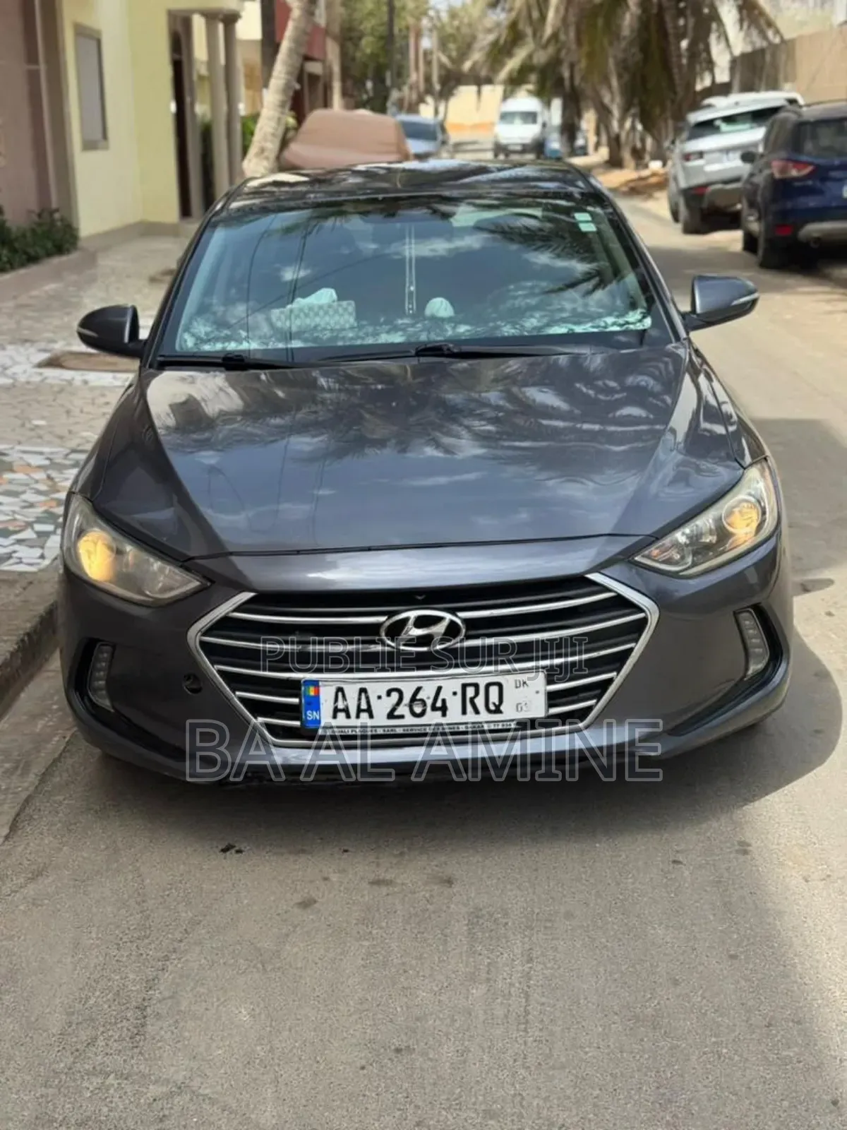 Hyundai Elantra SE Sedan FWD (2.0L 4cyl 6M) 2017 Gris