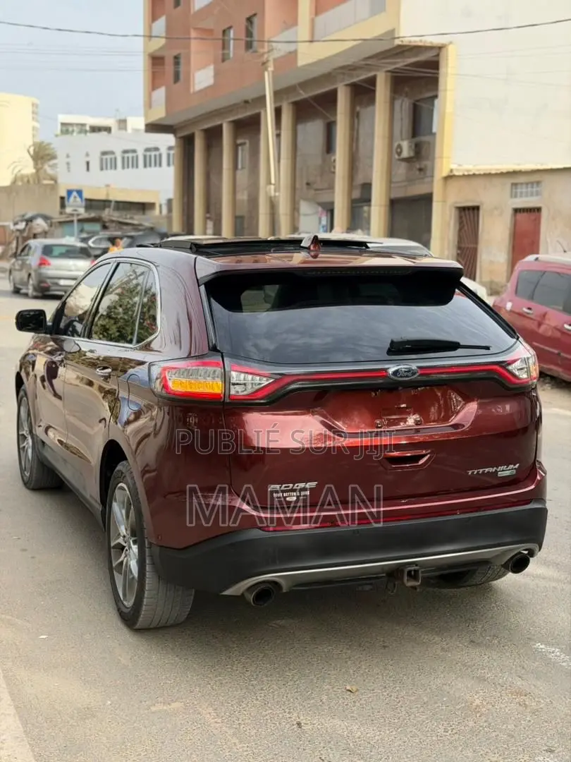 Ford Edge Titanium 4dr FWD (2.0L 4cyl 6A) 2016 Marron