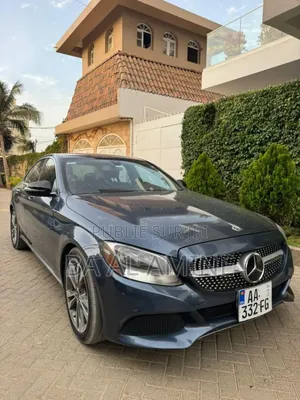 Mercedes-Benz C300 Luxury 4Matic Sedan AWD (2.0L 4cyl 7A) 2016 Gris
