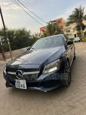 Mercedes-Benz C300 Luxury 4Matic Sedan AWD (2.0L 4cyl 7A) 2016 Gris