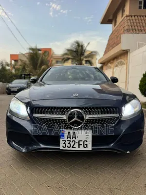 Mercedes-Benz C300 Luxury 4Matic Sedan AWD (2.0L 4cyl 7A) 2016 Gris