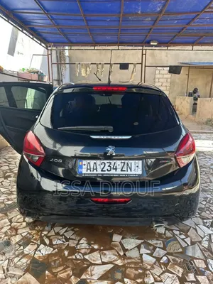 Peugeot 208 2016 Noir