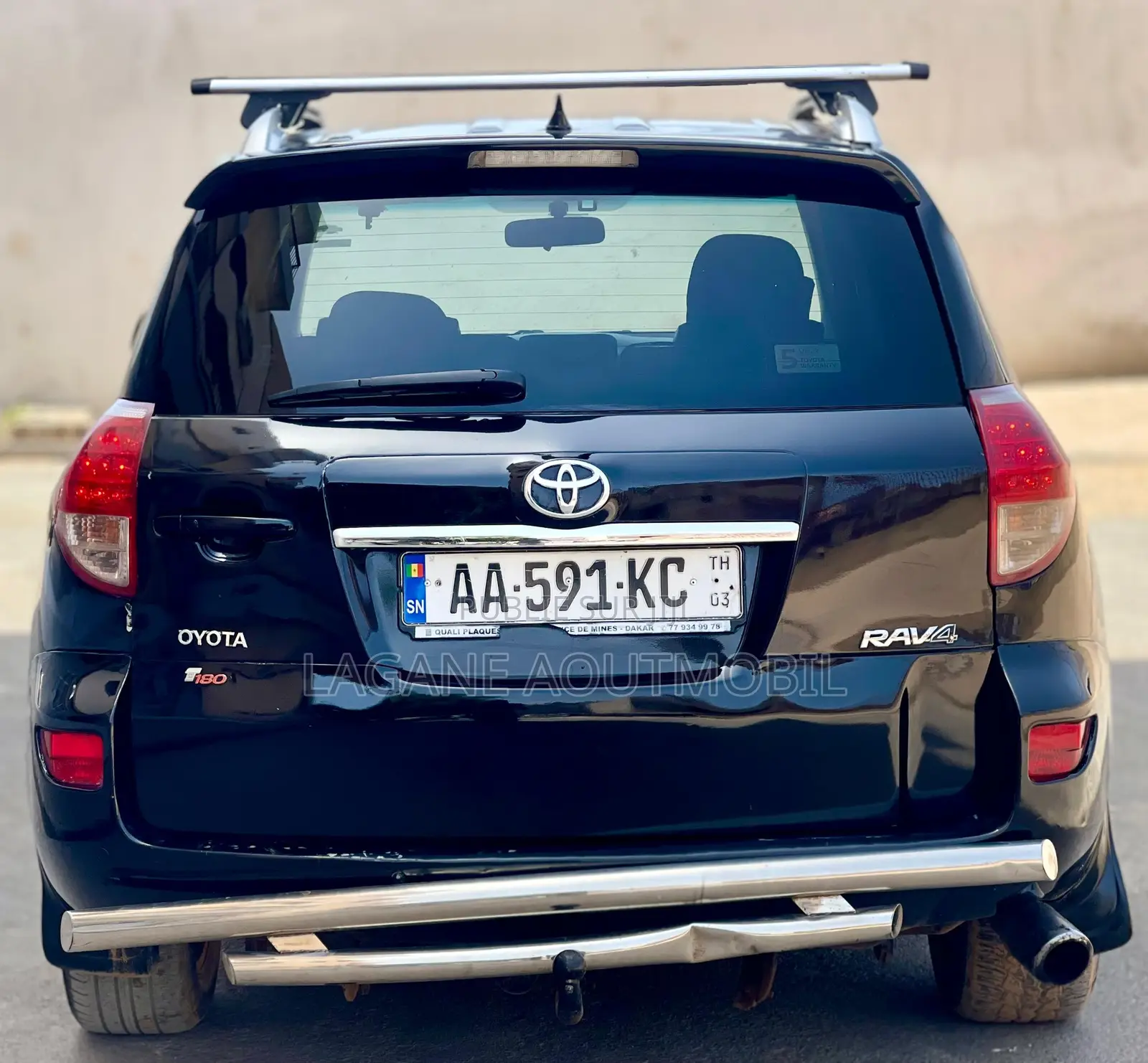 Toyota RAV4 2010 Noir