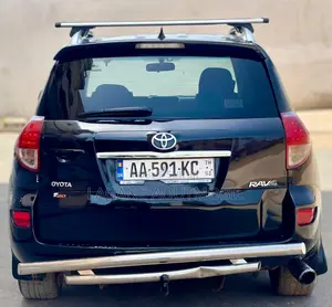 Toyota RAV4 2010 Noir