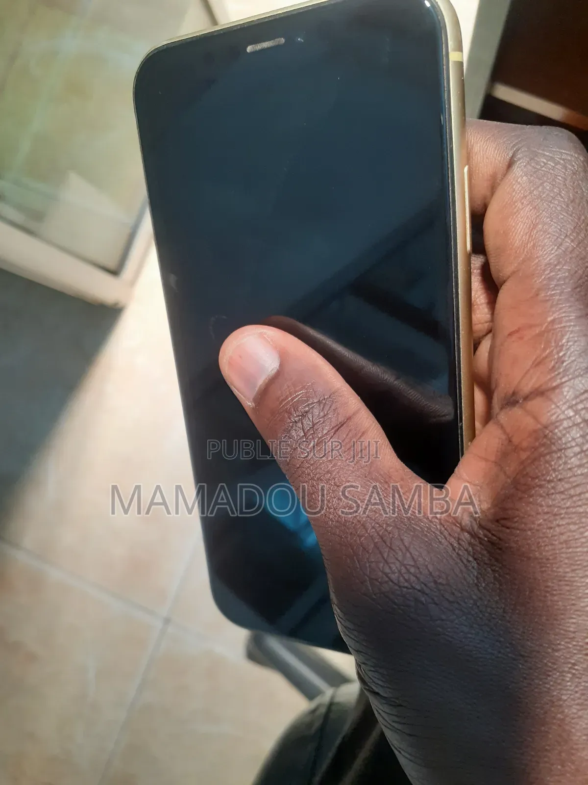 Apple iPhone XR 64 GB Jaune