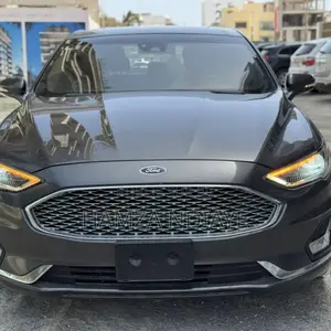 Ford Fusion 2019 Gris