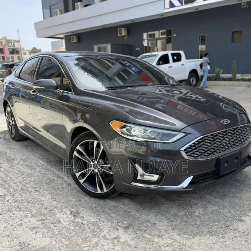 Ford Fusion 2019 Gris