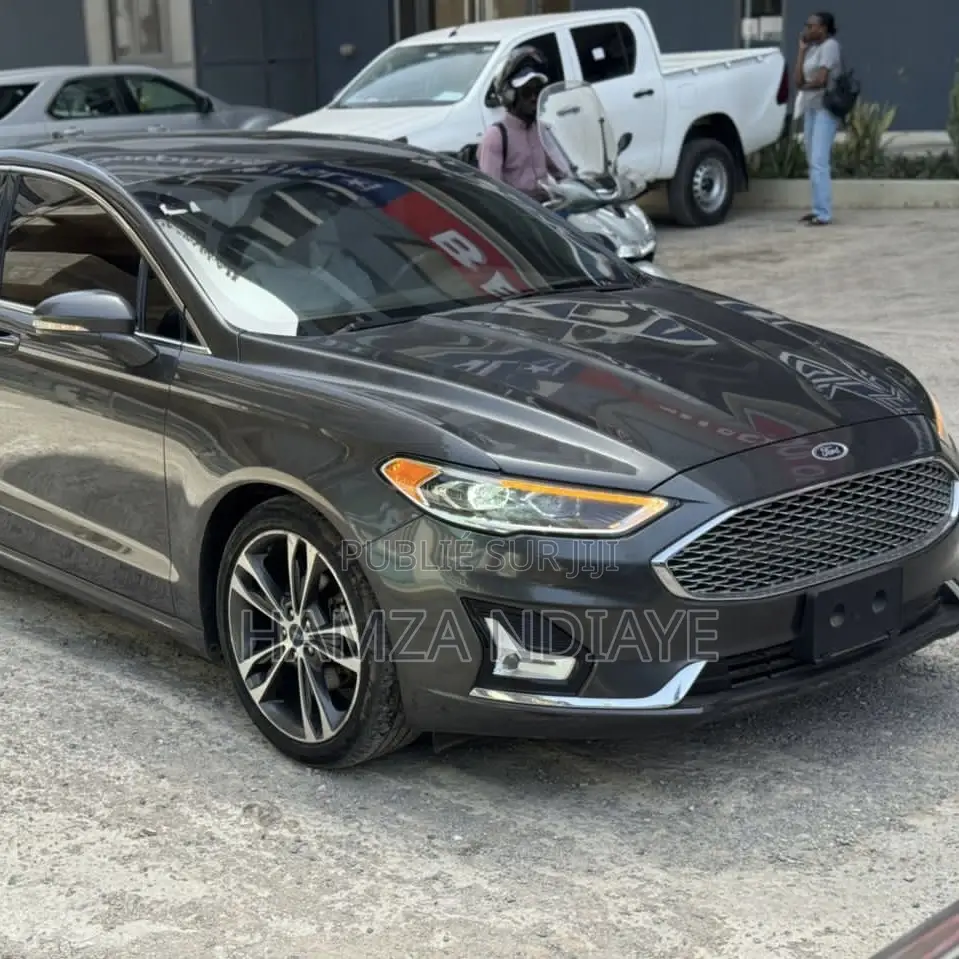 Ford Fusion 2019 Gris