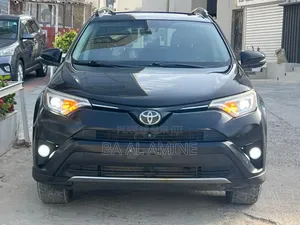 Toyota RAV4 Limited 4dr SUV AWD (2.5L 4cyl 6A) 2018 Noir