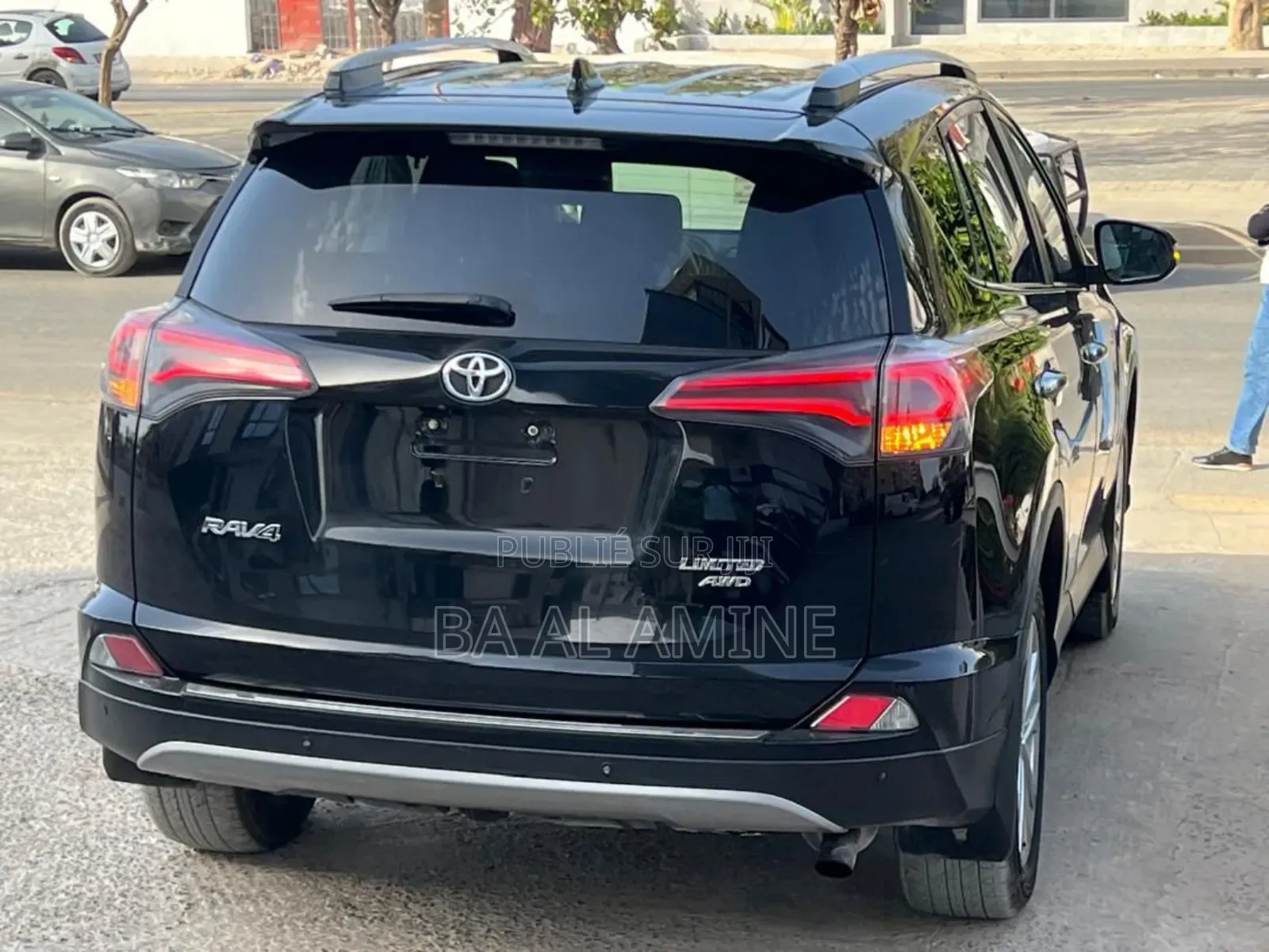 Toyota RAV4 Limited 4dr SUV AWD (2.5L 4cyl 6A) 2018 Noir