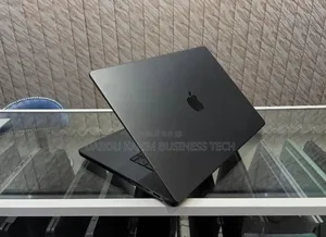 Nouveau Apple MacBook Pro 2024 M4 Max 16-inch 36GB Apple M4 Max SSD 1T