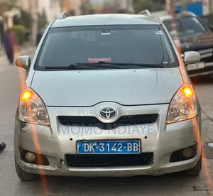 Toyota Verso 2009 Gris