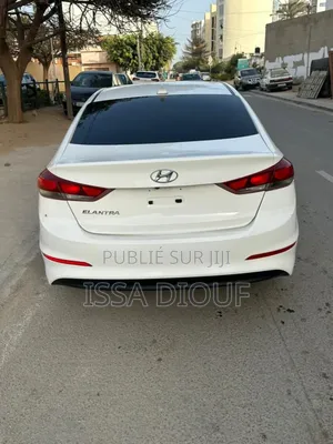Hyundai Elantra 2017 Blanc