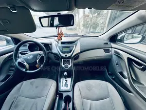 Hyundai Elantra 2013 Blanc