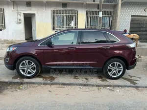 Ford Edge Titanium 4dr AWD 2017 Rouge