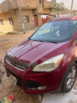 Ford Escape Titanium 4dr SUV (1.6L 4cyl Turbo 6A) 2014 Rouge