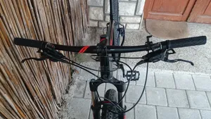 VTT Cube Attention 29"