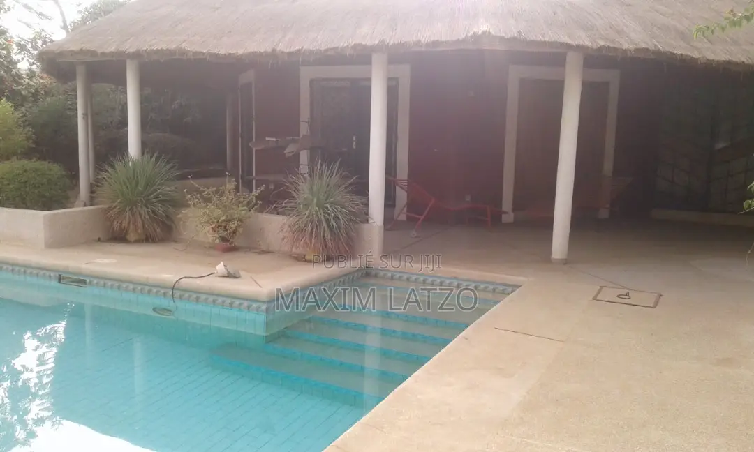 Furnished 2chbre Villa dans Sindia à Louer