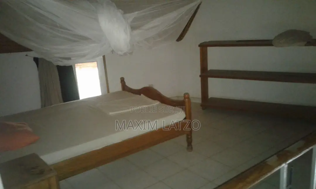 Furnished 2chbre Villa dans Sindia à Louer