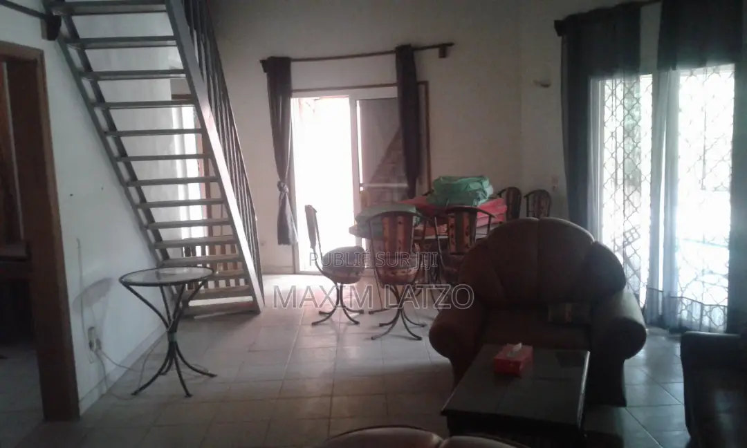 Furnished 2chbre Villa dans Sindia à Louer