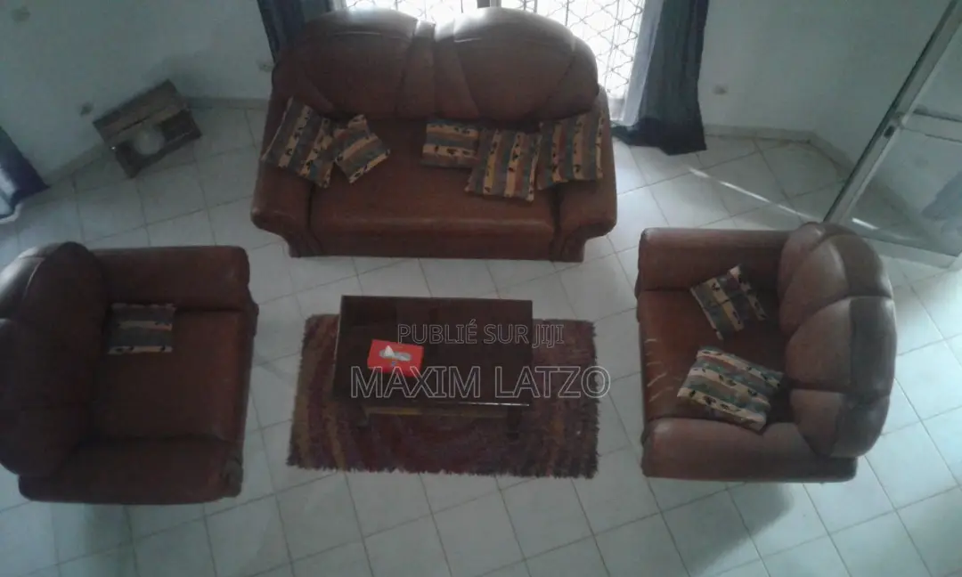 Furnished 2chbre Villa dans Sindia à Louer