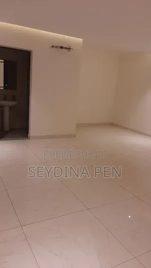 2chbre Appartement dans Gabs Building, Sicap-Liberté à Louer