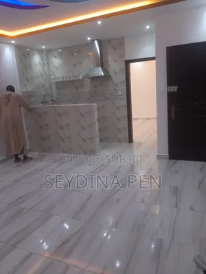 1chbre Studio dans Pepz Building, Grand Yoff à Louer