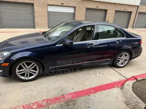 Mercedes-Benz C300 Luxury 4Matic Sedan AWD (3.0L 6cyl 7A) 2012 Bleu