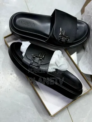 Sandale en Cuir Disponible TDS