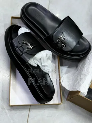 Sandale en Cuir Disponible TDS